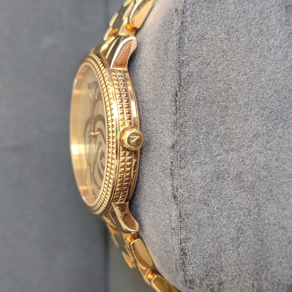 Rare rose gold tone Valentino watch - Picture 4 of 7